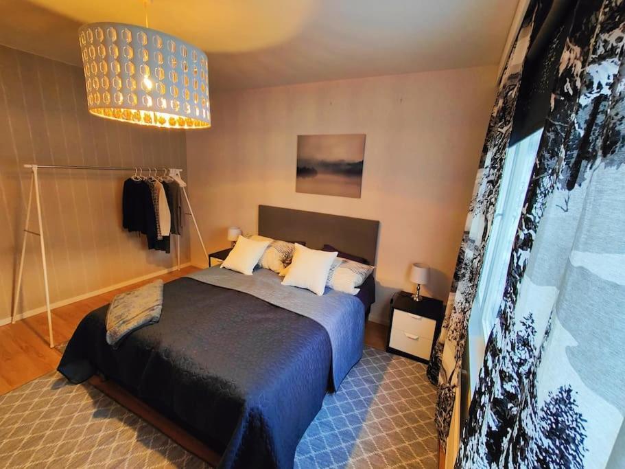 Spacious Apartment With Balcony And Free Wifi โรวานิเอมิ ภายนอก รูปภาพ